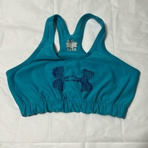 Under armour sports bra 🩵